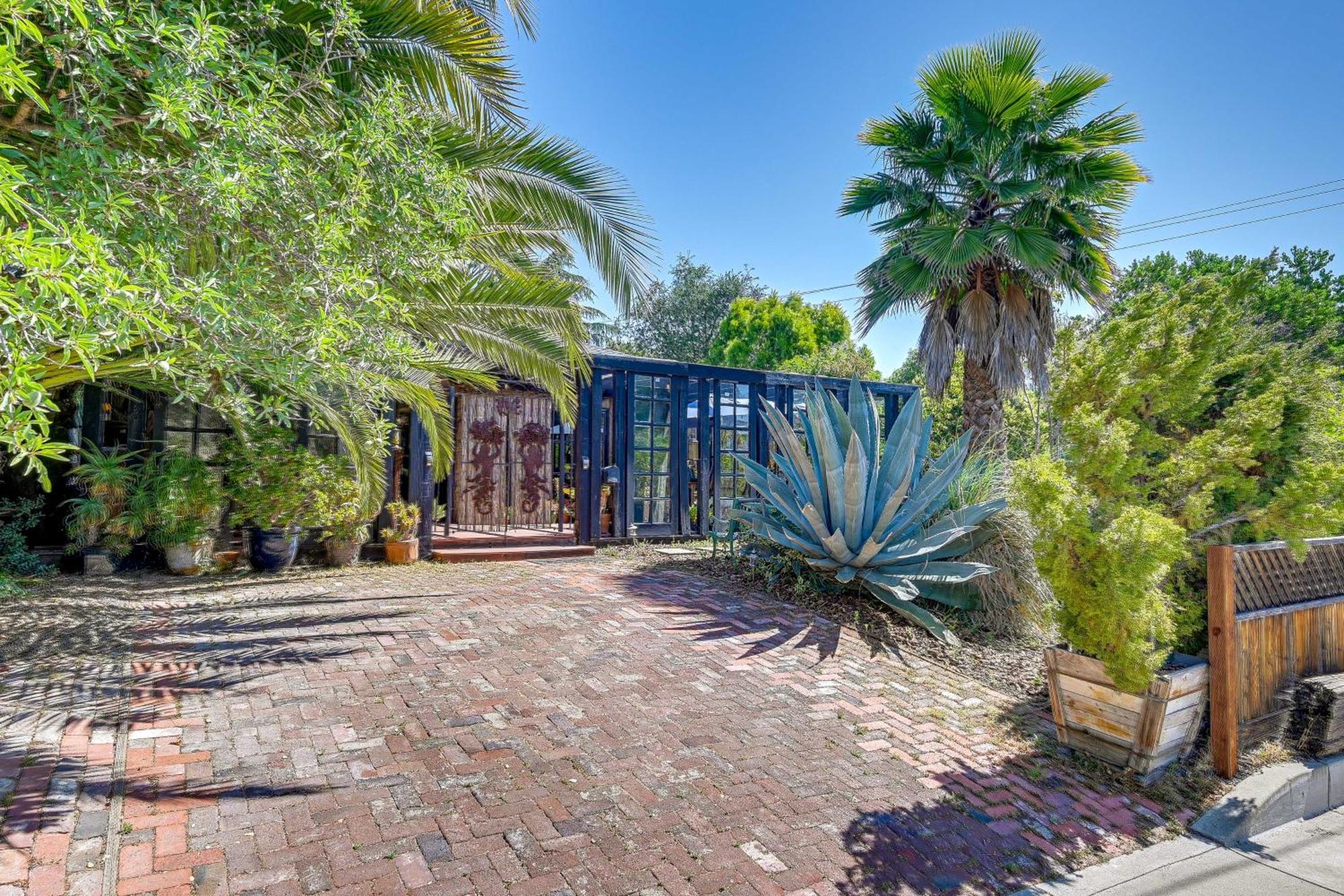 Bohemian Wonderland Benicia Bungalow With Pergola! Exterior foto